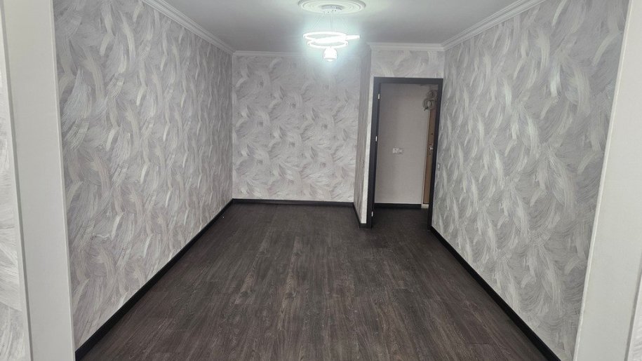Satılır 1 otaqlı köhnə tikili, 37 m², Xalqlar dostluğu m.-4