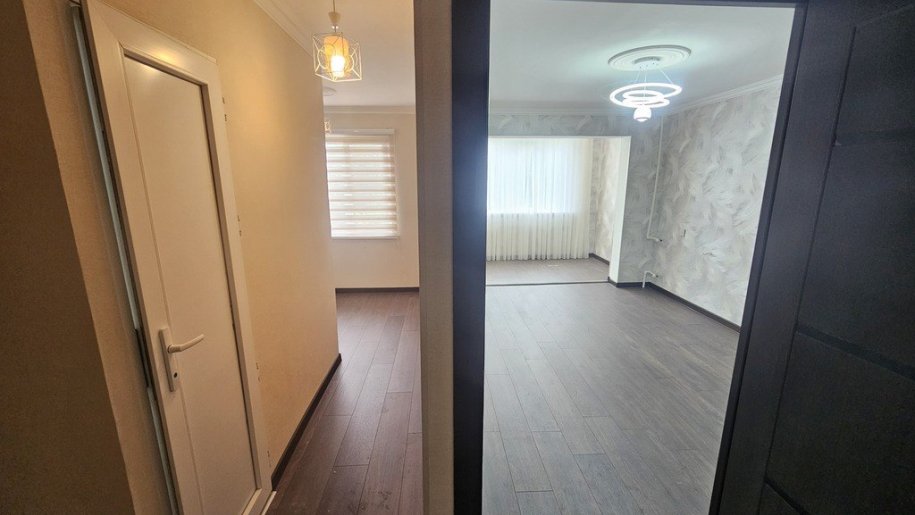 Satılır 1 otaqlı köhnə tikili, 37 m², Xalqlar dostluğu m.-9
