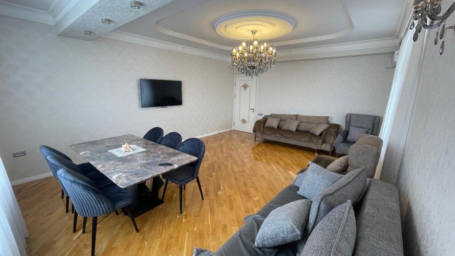 Kirayə verilir 3 otaqlı yeni tikili, 137 m², Badamdar-1