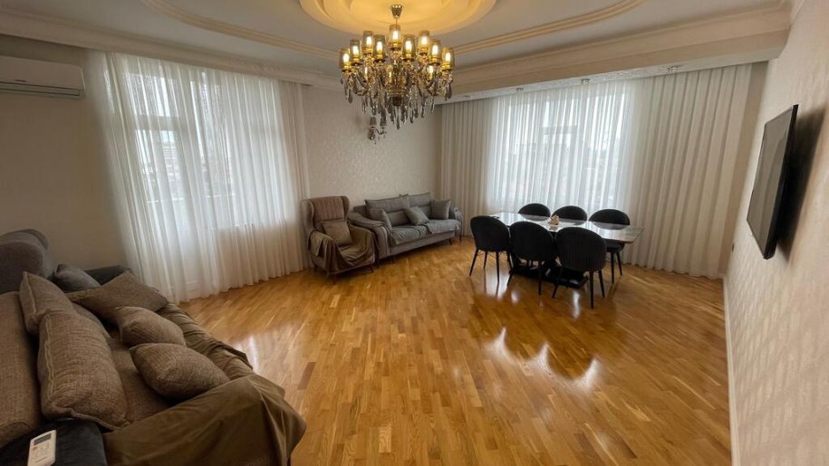 Kirayə verilir 3 otaqlı yeni tikili, 137 m², Badamdar-3