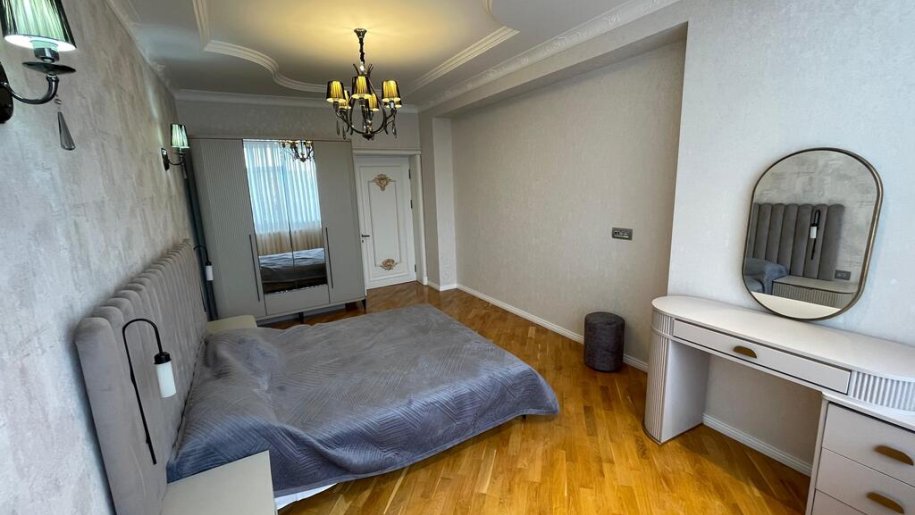 Kirayə verilir 3 otaqlı yeni tikili, 137 m², Badamdar-5