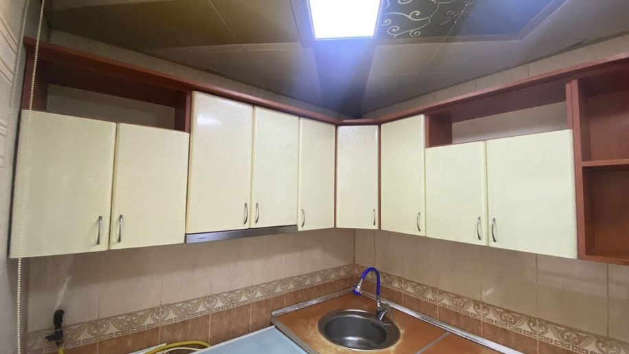 Kirayə verilir 3 otaqlı köhnə tikili, 60 m², Həzi Aslanov m.-12