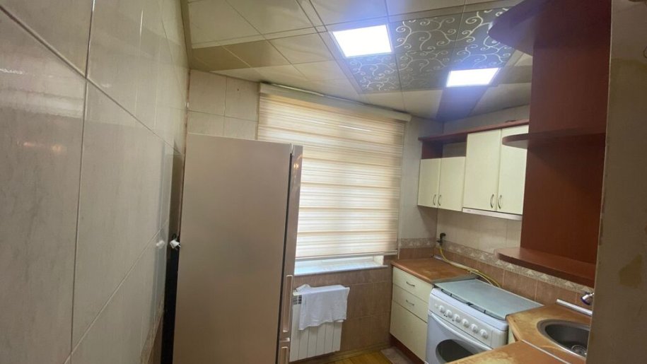 Kirayə verilir 3 otaqlı köhnə tikili, 60 m², Həzi Aslanov m.-13