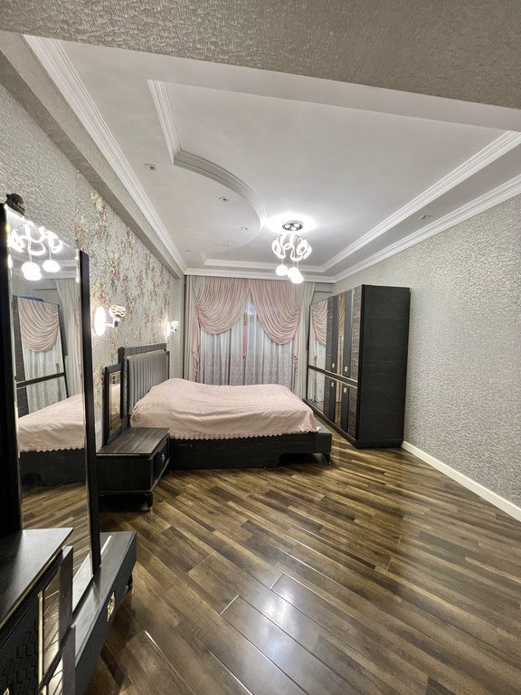 Satılır 4 otaqlı yeni tikili, 178.3 m², Elmlər Akademiyası m.-4