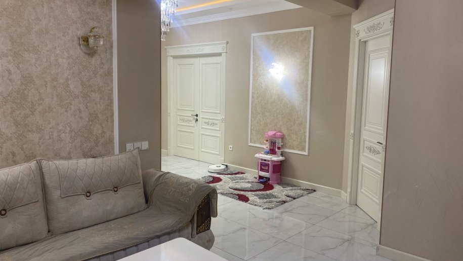 Satılır 4 otaqlı yeni tikili, 178.3 m², Elmlər Akademiyası m.-12