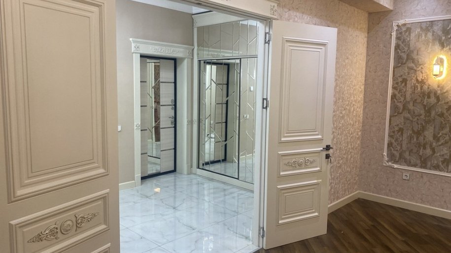 Satılır 4 otaqlı yeni tikili, 178.3 m², Elmlər Akademiyası m.-17