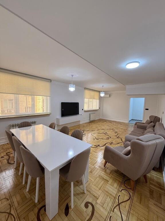 Satılır 3 otaqlı yeni tikili, 115 m², 28 May m.-6