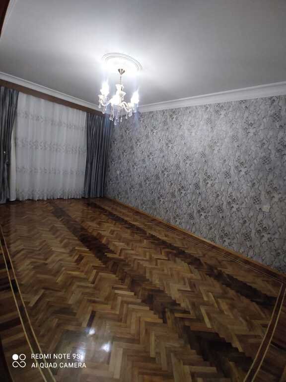 Satılır 3 otaqlı köhnə tikili, 85 m², Memar Əcəmi m.-1