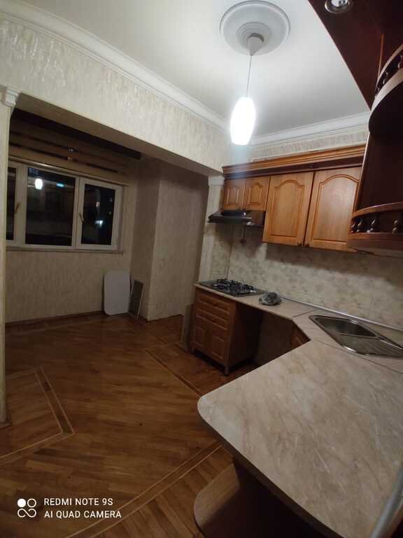 Satılır 3 otaqlı köhnə tikili, 85 m², Memar Əcəmi m.-6
