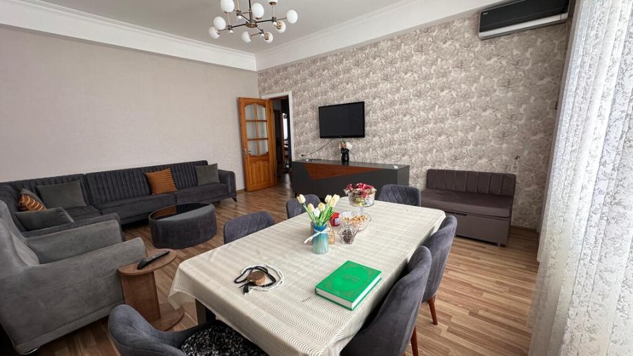 Satılır 4 otaqlı yeni tikili, 135 m², Koroğlu m.-1