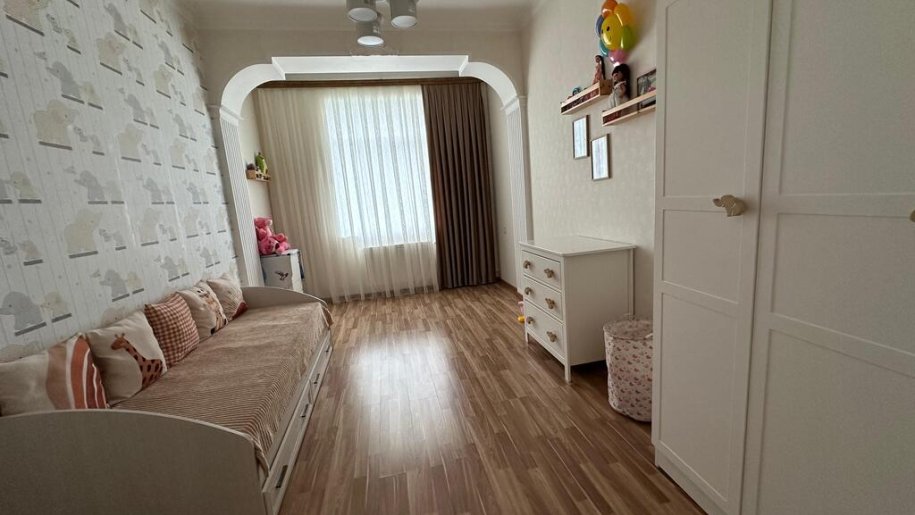 Satılır 4 otaqlı yeni tikili, 135 m², Koroğlu m.-8