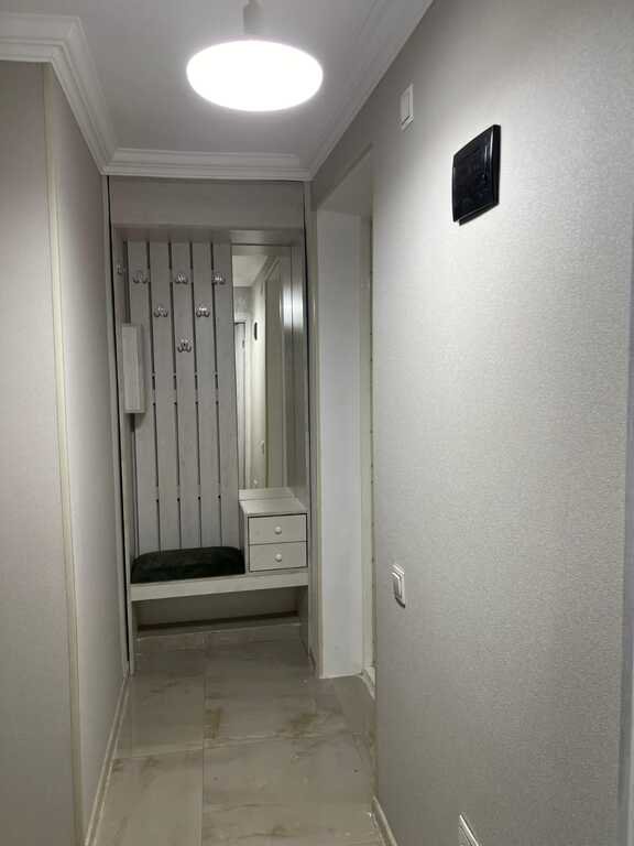 Kirayə verilir 1 otaqlı köhnə tikili, 40 m², Elmlər Akademiyası m.-10