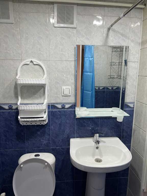Kirayə verilir 1 otaqlı köhnə tikili, 40 m², Elmlər Akademiyası m.-12