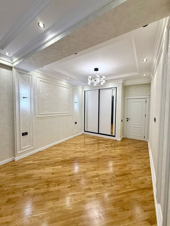 Satılır 3 otaqlı yeni tikili, 136 m², Xalqlar dostluğu m.-4