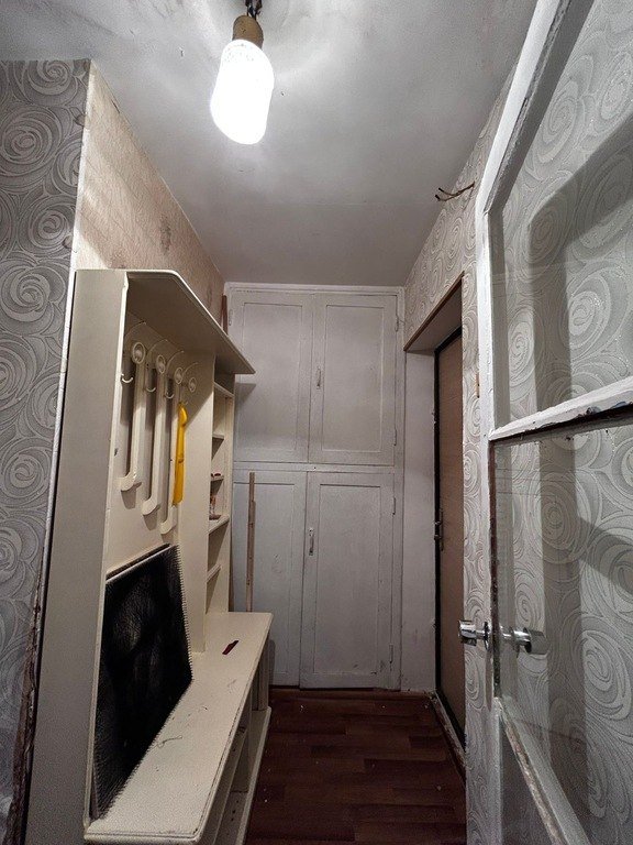 Kirayə verilir 1 otaqlı köhnə tikili, 30 m², Elmlər Akademiyası m.-4