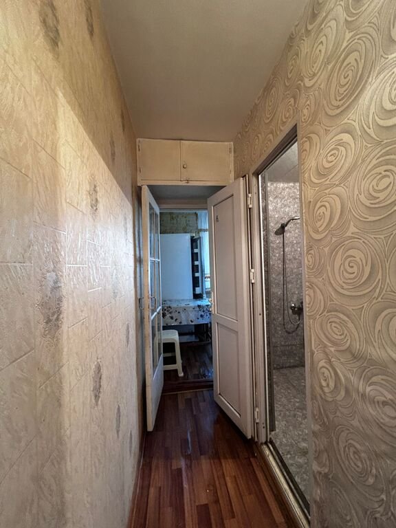 Kirayə verilir 1 otaqlı köhnə tikili, 30 m², Elmlər Akademiyası m.-5