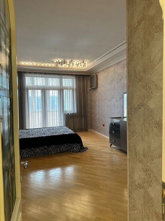 Satılır 2 otaqlı yeni tikili, 100 m², Nizami m.-21