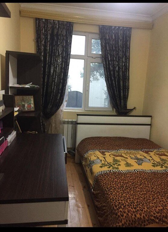 Kirayə verilir 2 otaqlı köhnə tikili, 50 m², Gənclik m.-2