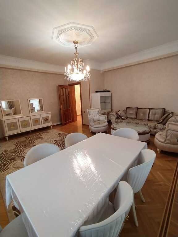 Kirayə verilir 3 otaqlı yeni tikili, 130 m², 8-ci mikrorayon-4