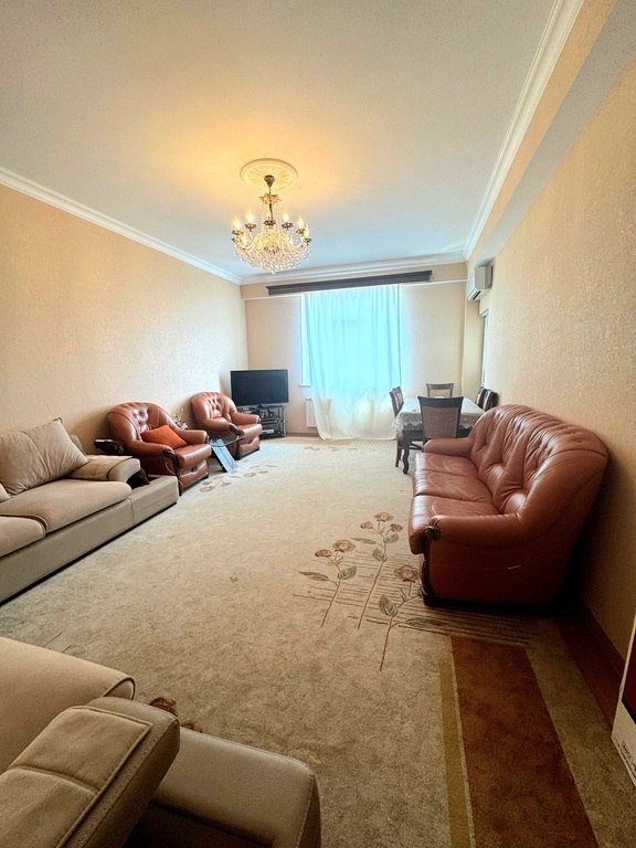 Kirayə verilir 3 otaqlı yeni tikili, 130 m², Memar Əcəmi m.-2