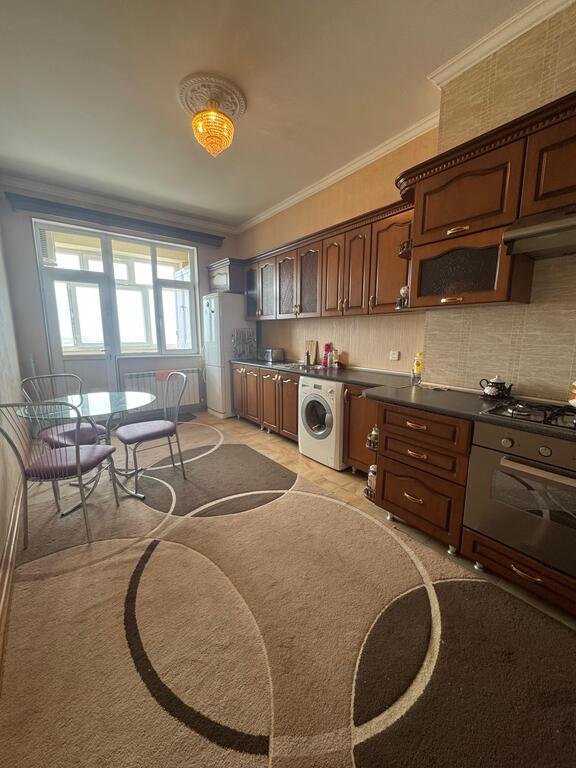 Kirayə verilir 3 otaqlı yeni tikili, 130 m², Memar Əcəmi m.-10