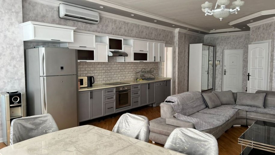 Kirayə verilir 3 otaqlı yeni tikili, 130 m², Sahil m.-4