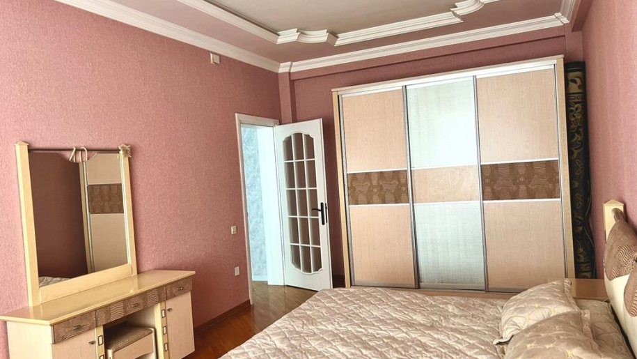 Kirayə verilir 3 otaqlı yeni tikili, 130 m², Sahil m.-8