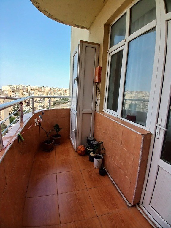 Satılır 4 otaqlı yeni tikili, 68 m², Massiv V-2