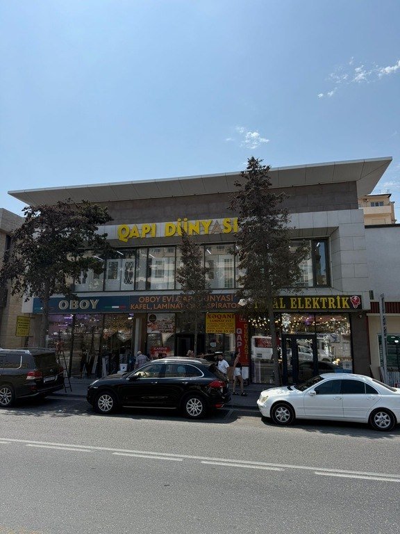 260 m<sup>2</sup> obyekt satılır, Xalqlar dostluğu m.-1