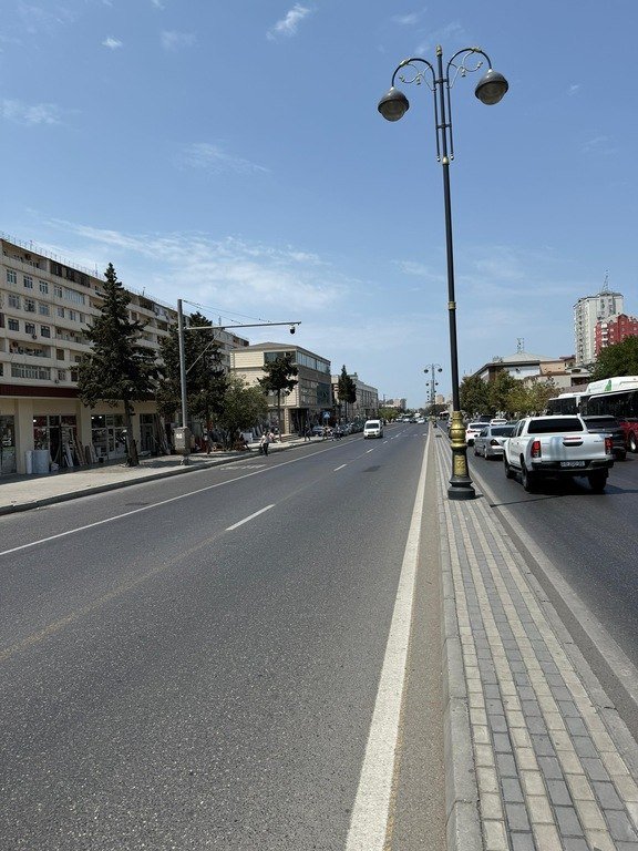 260 m<sup>2</sup> obyekt satılır, Xalqlar dostluğu m.-8