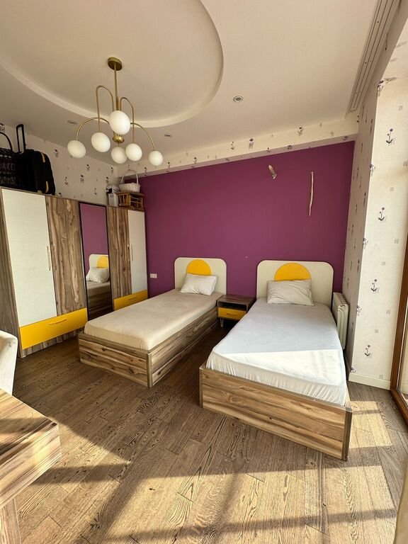 Satılır 5 otaqlı yeni tikili, 210 m², 28 May m.-11