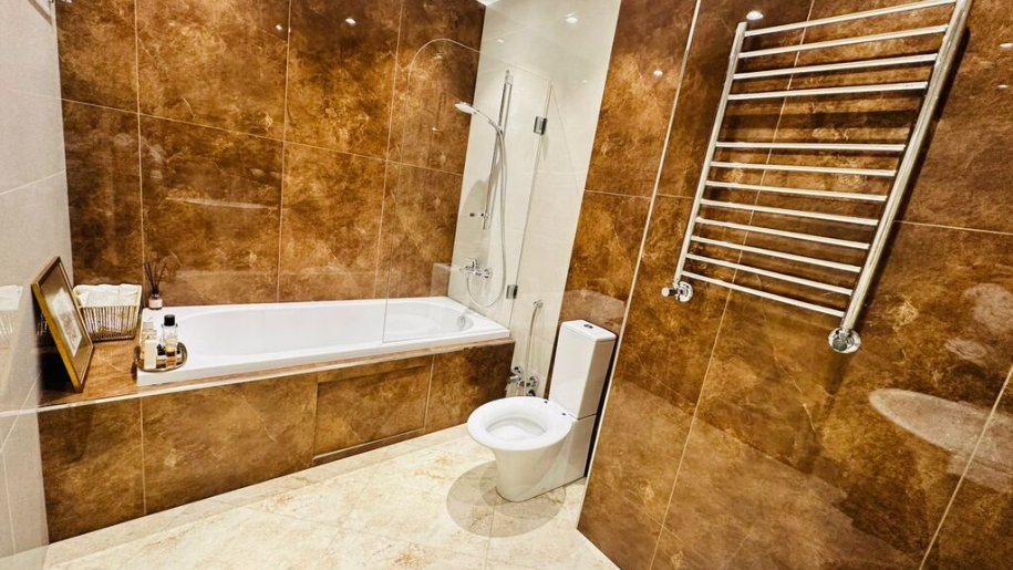 Satılır 5 otaqlı yeni tikili, 210 m², 28 May m.-22