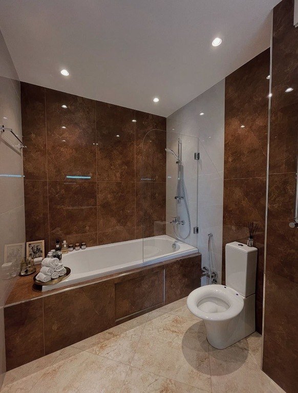 Satılır 5 otaqlı yeni tikili, 210 m², 28 May m.-27