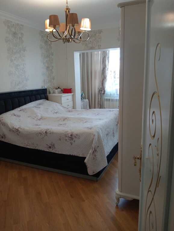 Satılır 5 otaqlı köhnə tikili, 120 m², 20 Yanvar m.-18