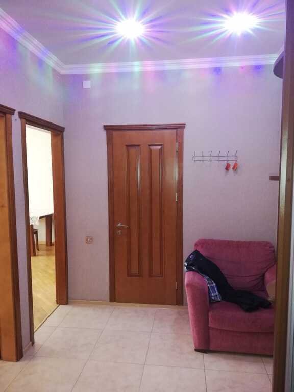 Kirayə verilir 2 otaqlı köhnə tikili, 77 m², 8 noyabr-2