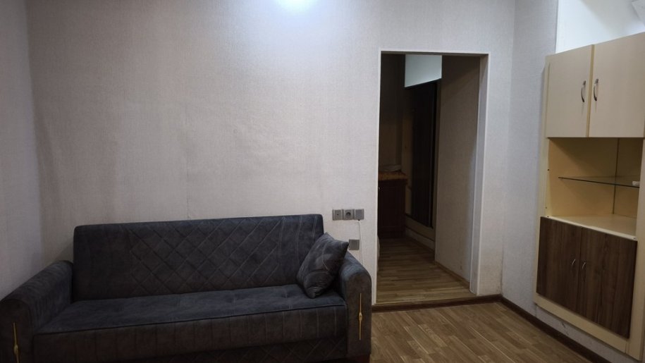 Satılır 4 otaqlı köhnə tikili, 65 m², İçərişəhər m.-8