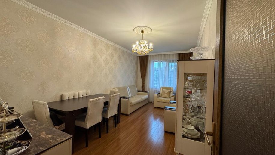 Satılır 5 otaqlı köhnə tikili, 120 m², Əhmədli m.-14