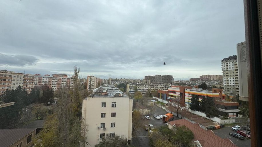 Satılır 5 otaqlı köhnə tikili, 120 m², Əhmədli m.-24