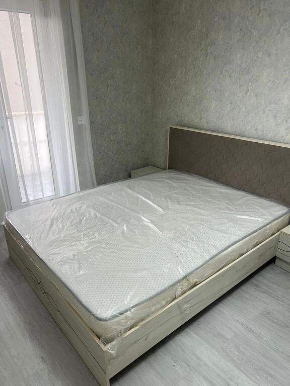 Kirayə verilir 1 otaqlı köhnə tikili, 40 m², İnşaatçılar m.-5