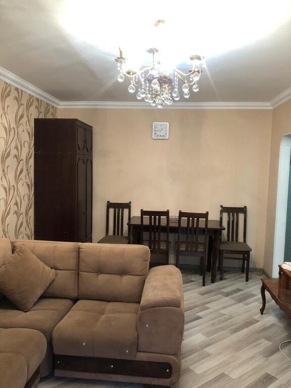 Kirayə verilir 1 otaqlı köhnə tikili, 38 m², Elmlər Akademiyası m.-5