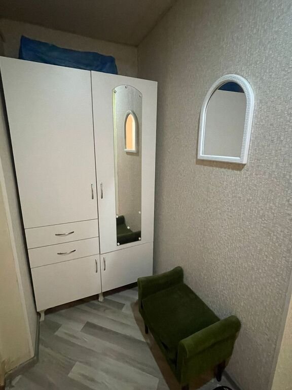 Kirayə verilir 1 otaqlı köhnə tikili, 38 m², Elmlər Akademiyası m.-7