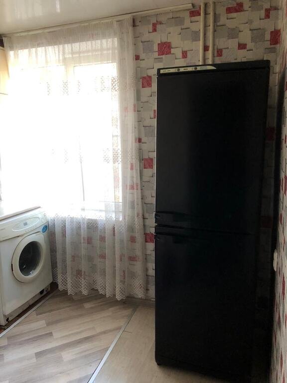 Kirayə verilir 1 otaqlı köhnə tikili, 38 m², Elmlər Akademiyası m.-9