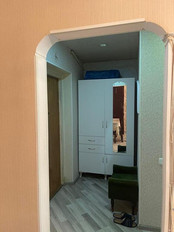 Kirayə verilir 1 otaqlı köhnə tikili, 38 m², Elmlər Akademiyası m.-10