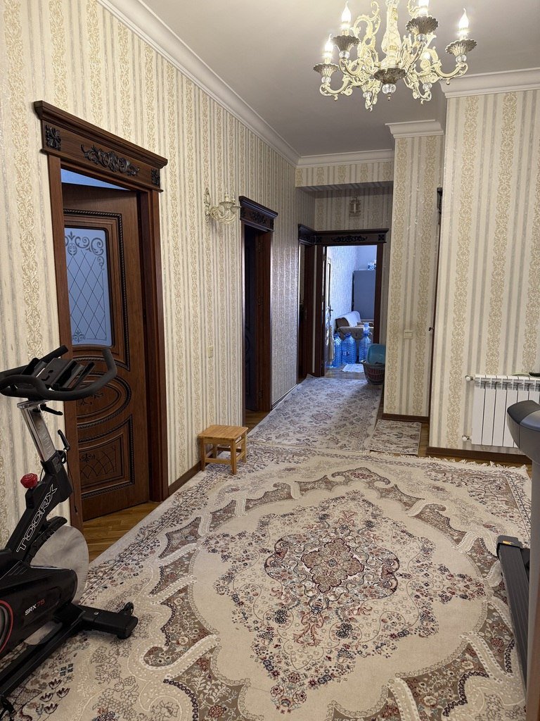 Satılır 4 otaqlı yeni tikili, 162 m², Qara Qarayev m.-3