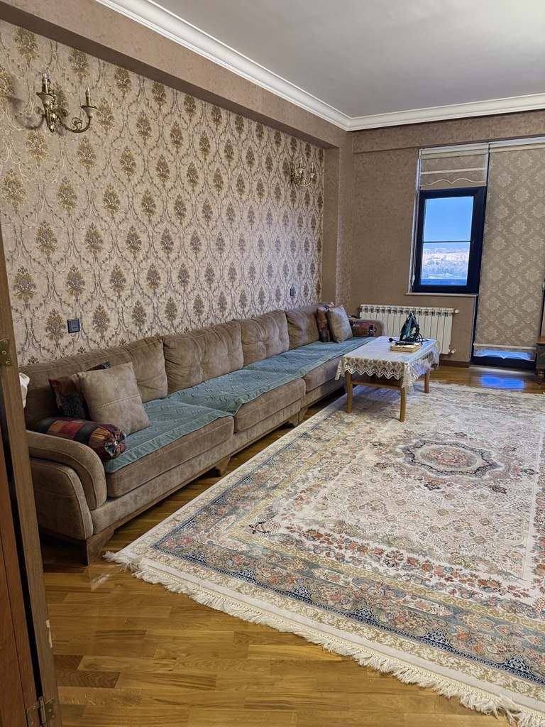 Satılır 4 otaqlı yeni tikili, 162 m², Qara Qarayev m.-6