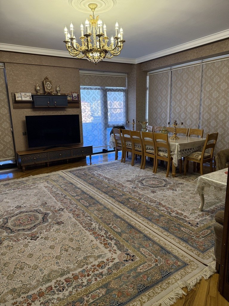 Satılır 4 otaqlı yeni tikili, 162 m², Qara Qarayev m.-7