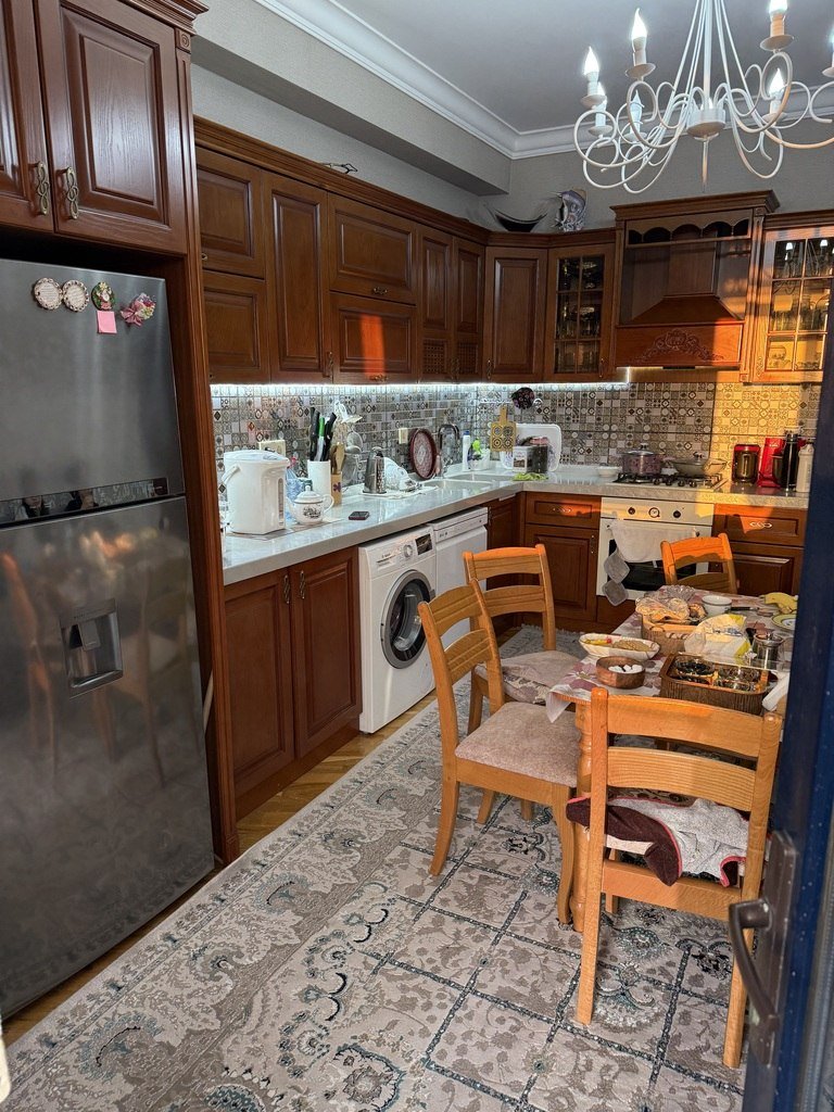 Satılır 4 otaqlı yeni tikili, 162 m², Qara Qarayev m.-14