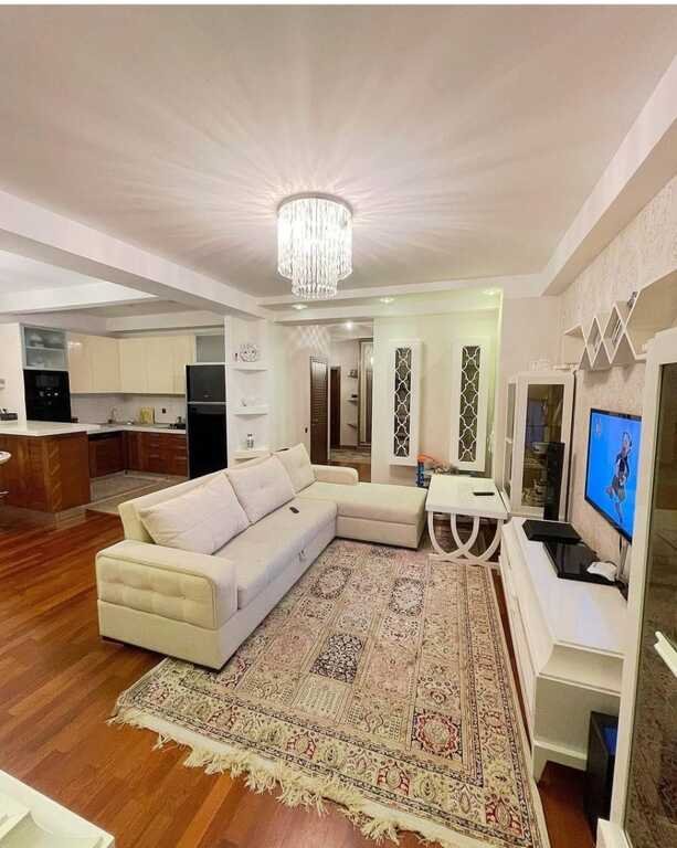 Kirayə verilir 3 otaqlı yeni tikili, 100 m², 8 noyabr-2