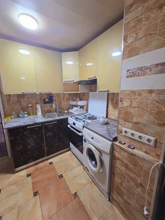 Kirayə verilir 4 otaqlı köhnə tikili, 75 m², Nəriman Nərimanov m.-12