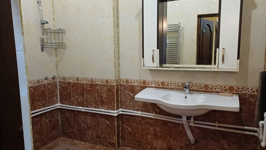 Kirayə verilir 3 otaqlı yeni tikili, 146 m², 9-cu mikrorayon-9